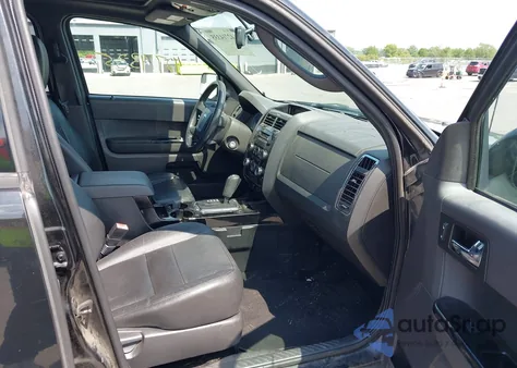 2011 Ford Escape Limited z USA, uszkodzony, nr VIN 1FMCU9E71BKA76339